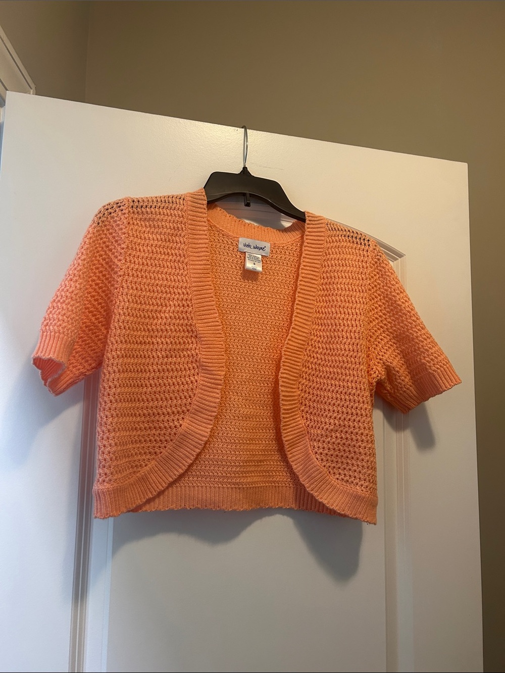 Vicki Wayne Coral Short-Sleeve Open-Front Cropped Cardigan